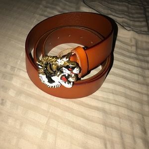 Gucci belt